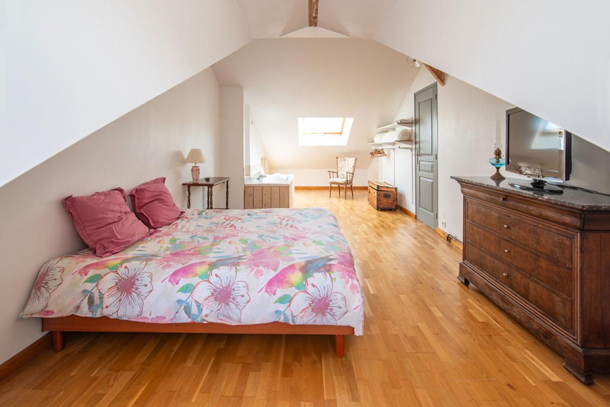 SAINT-BREVIN-LES-PINS Maison vue mer avec jardin 21