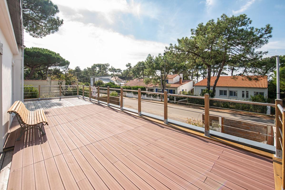 SAINT-BREVIN-LES-PINS Maison vue mer avec jardin 22