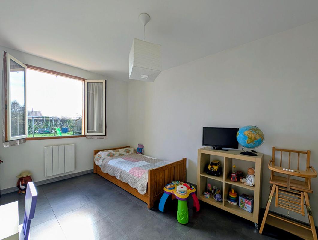 BERAT Maison T5 de 135 m2 avec double garage sur terrain de 1300 m² 10