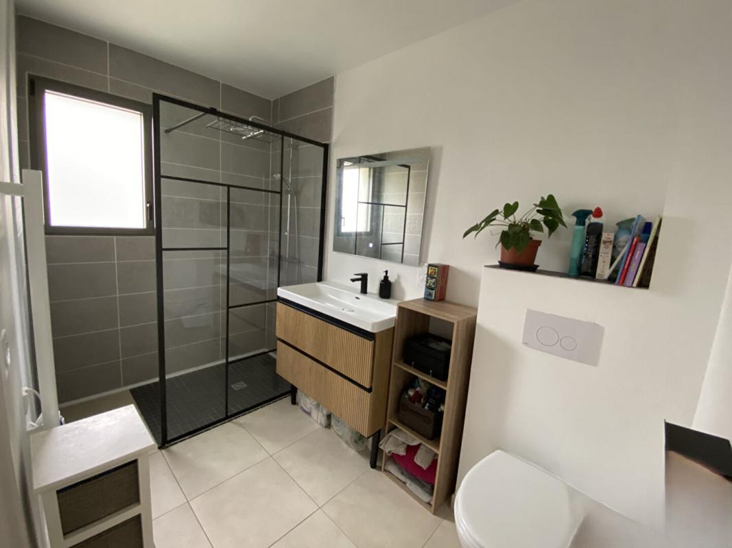 DIERRE Contemporaine 2024  Plain-pied 140 m²  Prestations modernes à Dierre 5