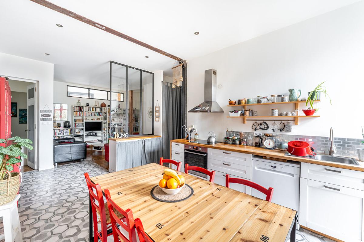 VILLEFRANCHE-SUR-SAONE Appartement avec jardin au coeur de Villefranche Sur Saône 4 pièce(s) 96.38 m2 1