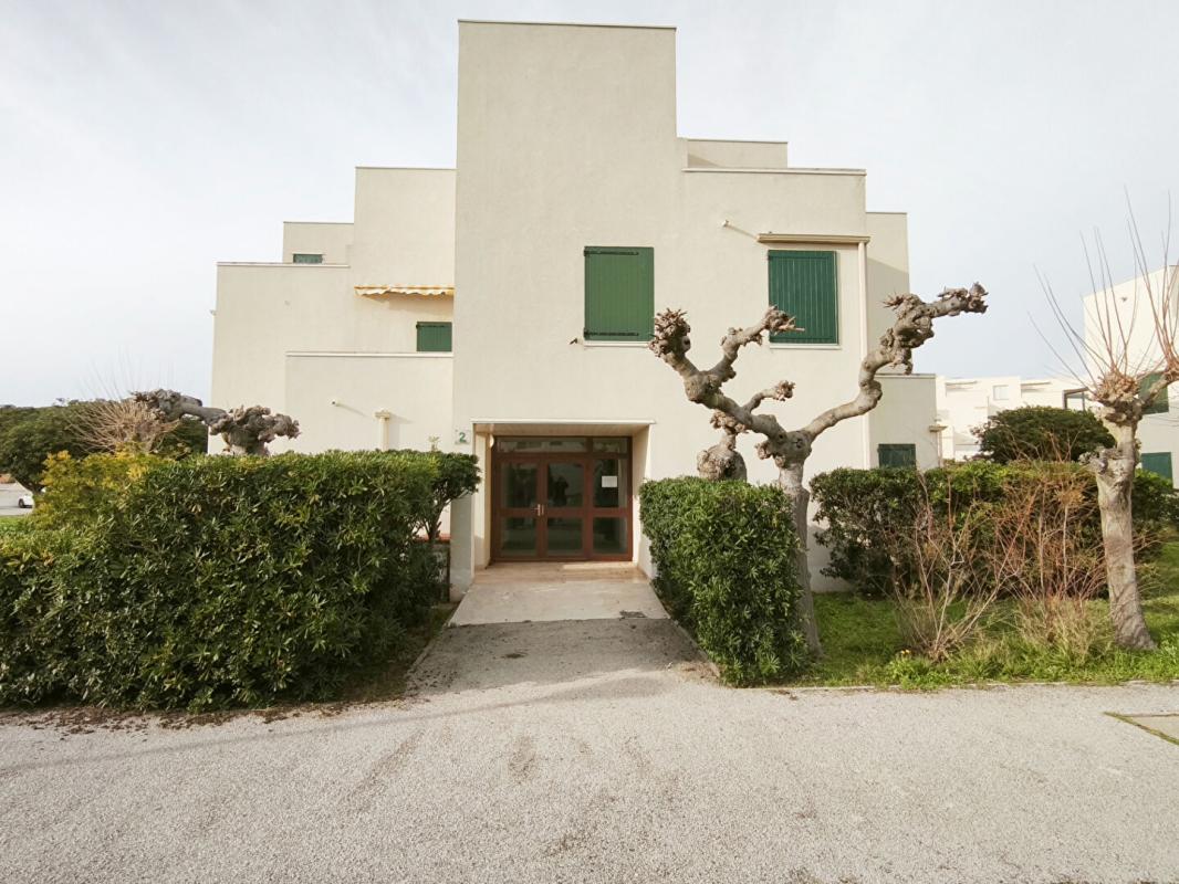 LE BARCARES Studio bord de mer avec terrasse 10