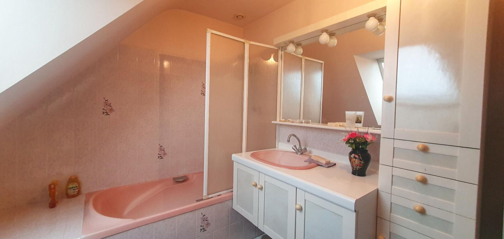 LA CHAPELLE-NEUVE Maison La Chapelle Neuve 4 chambres 8