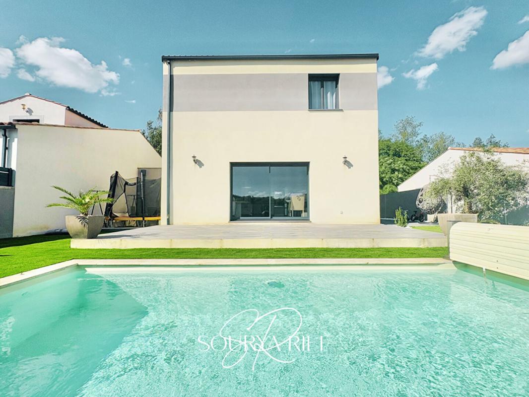 CARCASSONNE Maison familiale avec piscine proche de Carcassonne d'environ 132M2 1