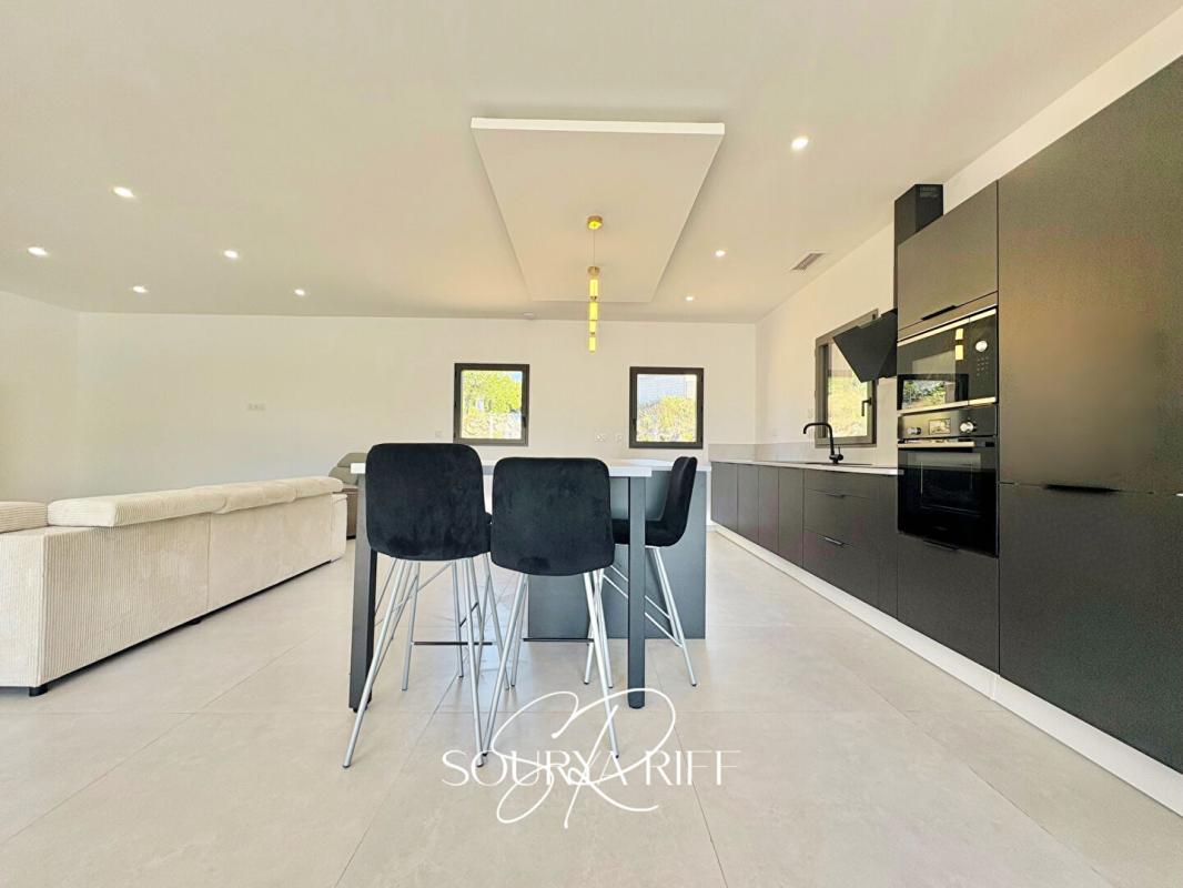 CARCASSONNE VILLA CONTEMPORAINE AVEC PISCINE  À 15 MIN DE CARCASSONNE 6