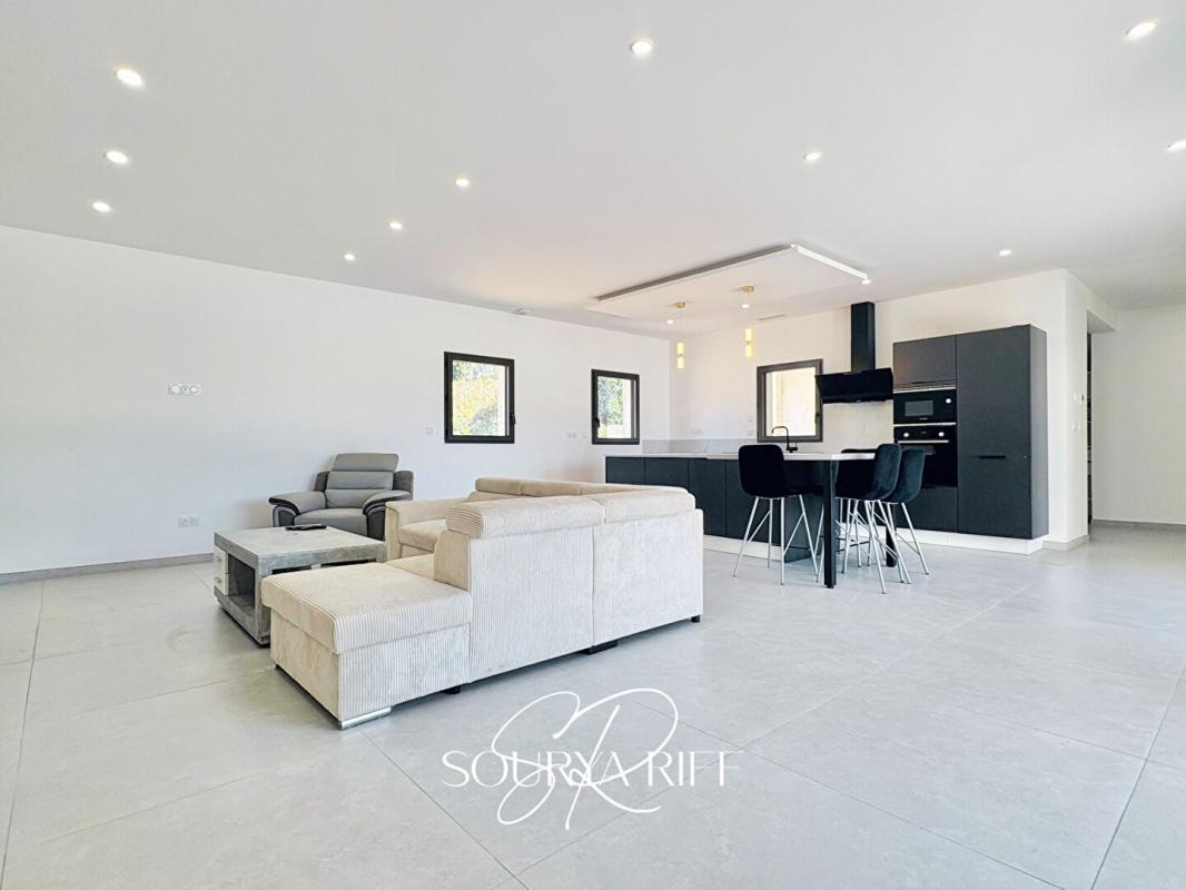 CARCASSONNE VILLA CONTEMPORAINE AVEC PISCINE  À 15 MIN DE CARCASSONNE 8