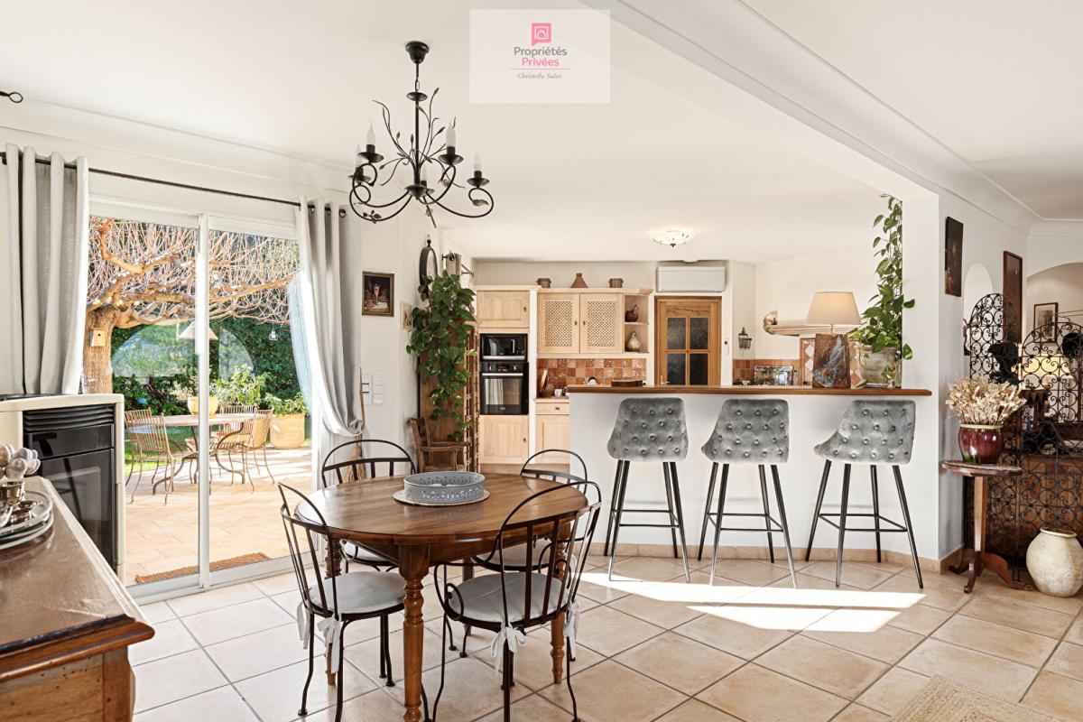 FAYENCE Villa de prestige de 275M2 avec vue panoramique -Fayence (83440) 10