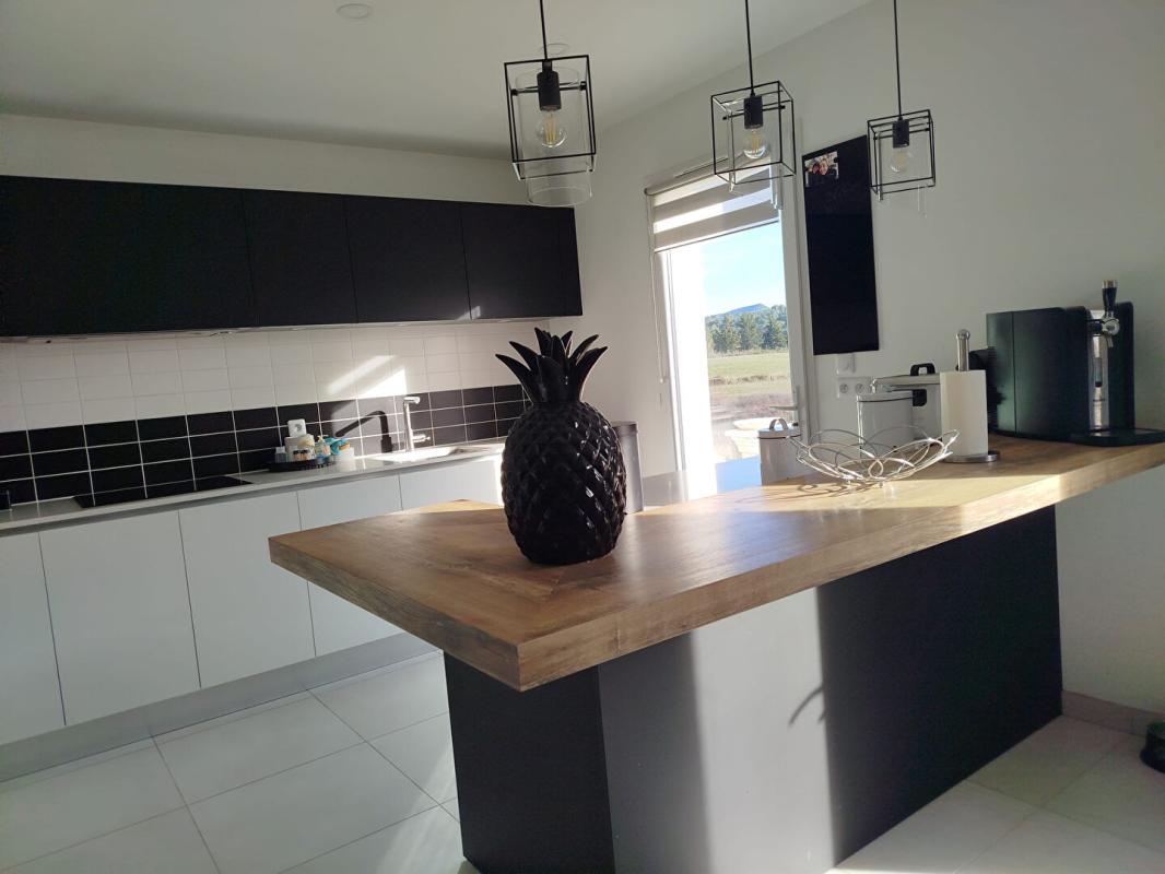 TAVERNES Maison individuelle de plain-pied avec piscine , Tavernes 5