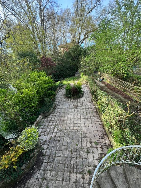 VIC-FEZENSAC Maison de ville 112 m² + Local commercial 50 m² - Centre Vic-Fezensac - Fort potentiel après rénovation 12