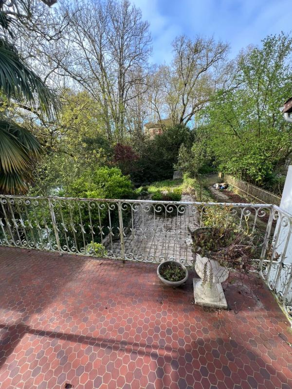 VIC-FEZENSAC Maison de ville 112 m² + Local commercial 50 m² - Centre Vic-Fezensac - Fort potentiel après rénovation 13