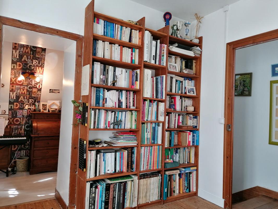 PLOERMEL Maison de charme avec jardin paysagé ? Centre historique de Ploërmel 13