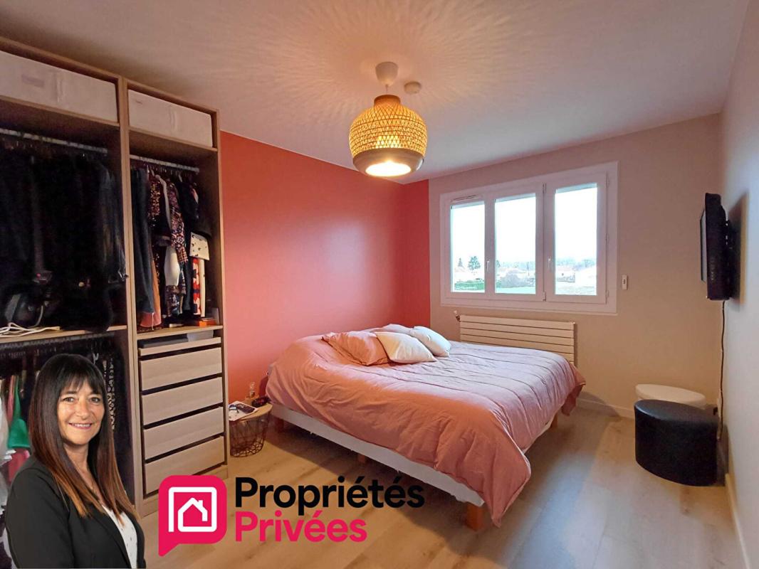 LE COTEAU Maison Le Coteau 6 pièce(s) 150 m2 7