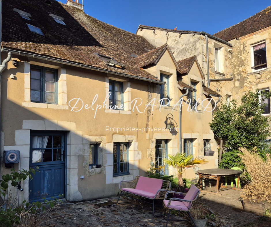 NOGENT-LE-ROTROU Maison de ville pleine de charme en plein coeur de Nogent-Le-Rotrou 2