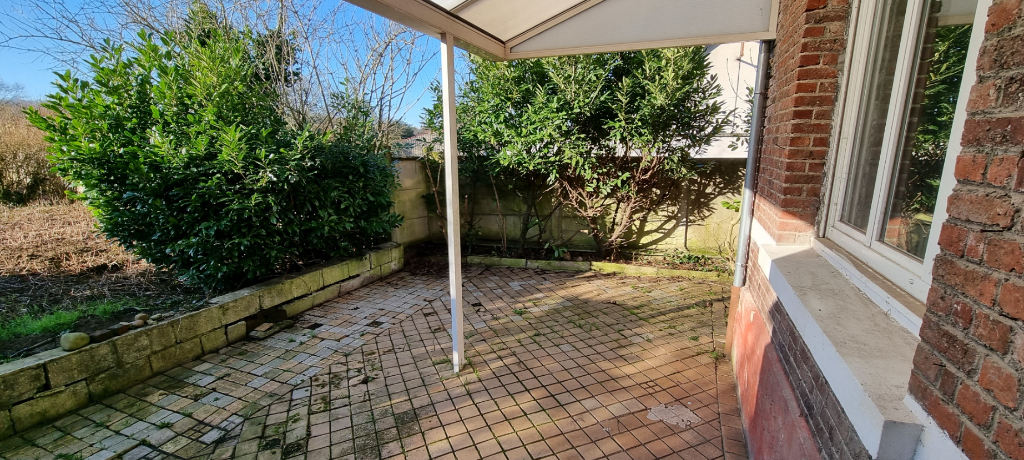 HIRSON Maison Hirson 8 pièce(s) 200 m2 2