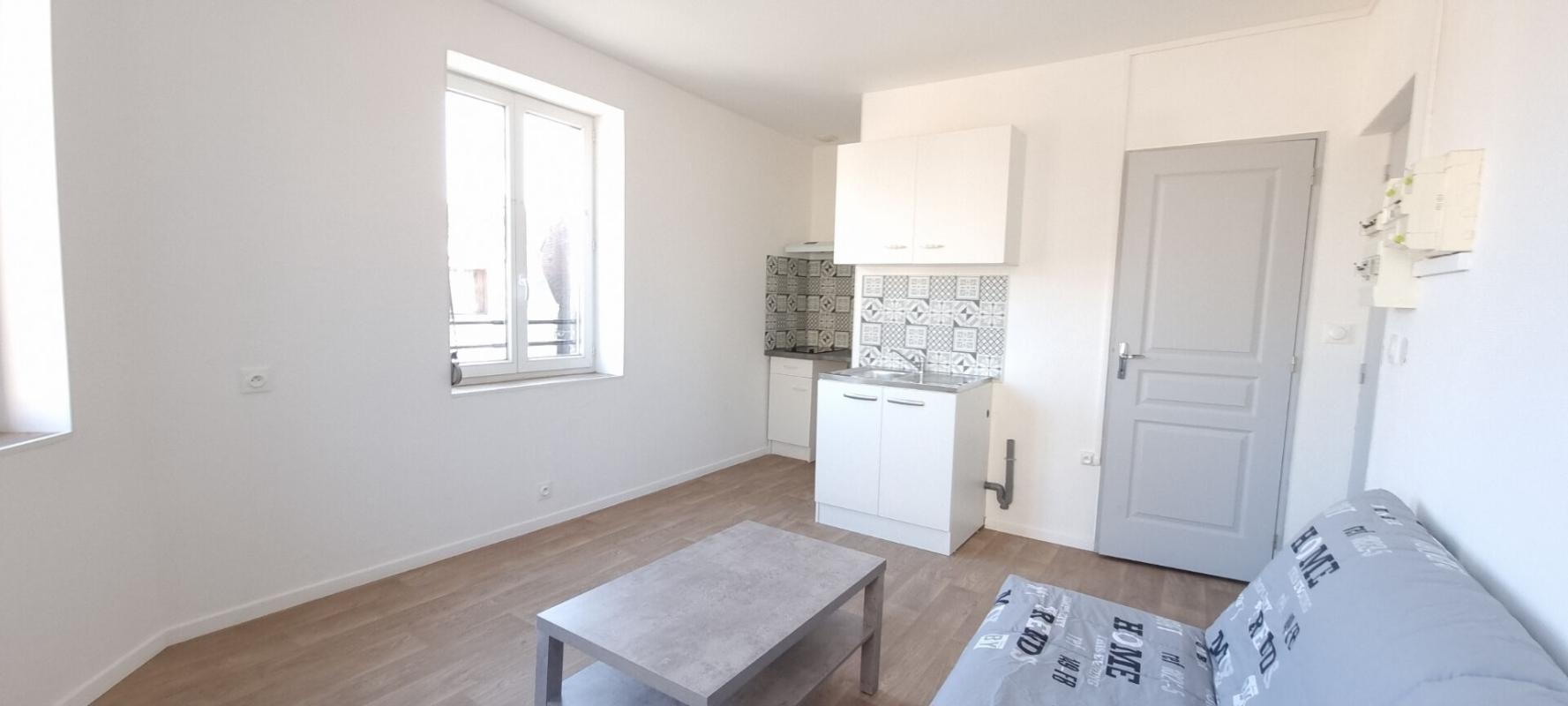 HIRSON Appartement  1 pièce(s) 16 m2 4