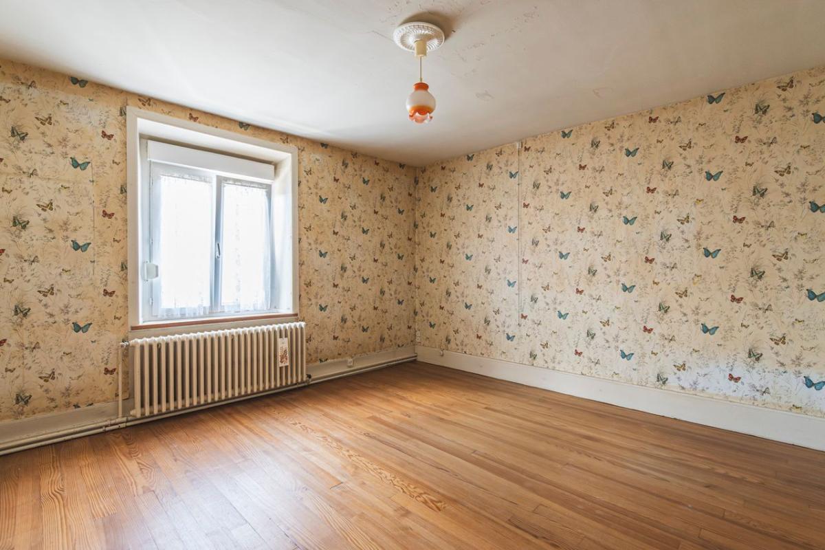 AUSSONCE Corps de ferme, Maison, Dépendances et Terrain 16