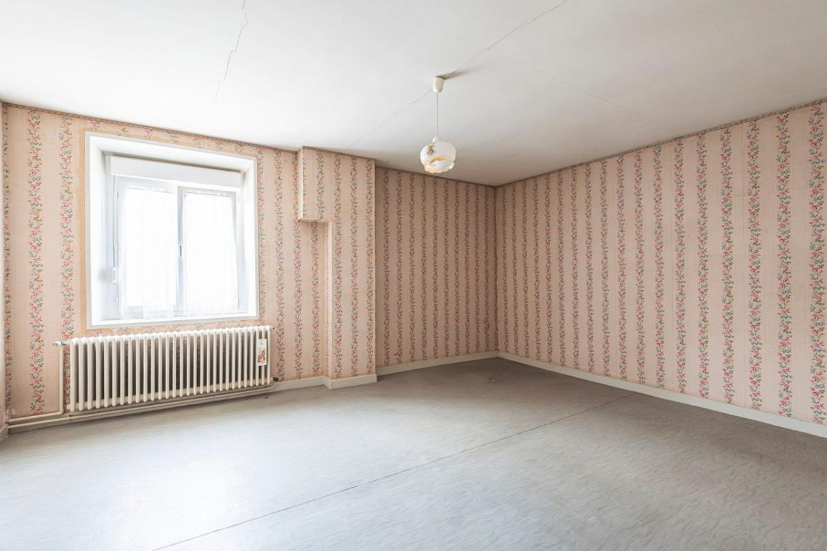 AUSSONCE Corps de ferme, Maison, Dépendances et Terrain 17