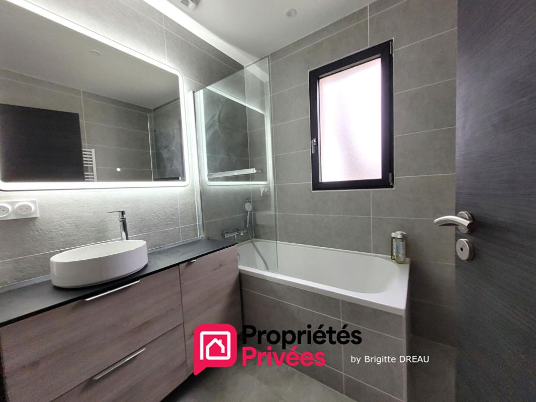 PONT-L'ABBE 29120 PONT L'ABBE - Maison neuve  3 chambres 120 m2 environ 16