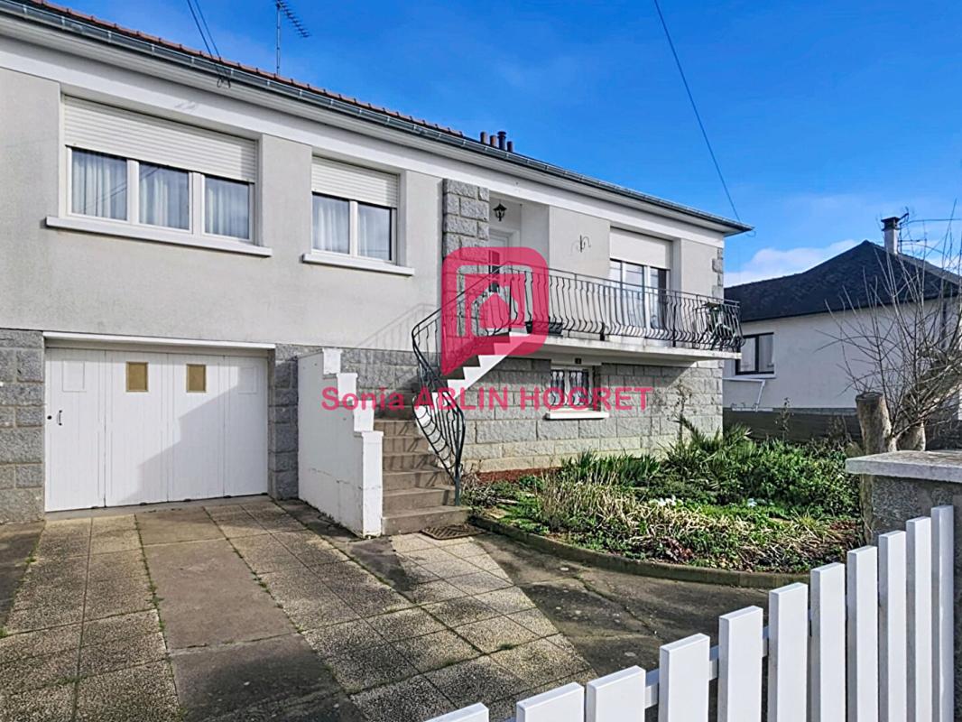 RENAZE Maison avec 3 chambres 1