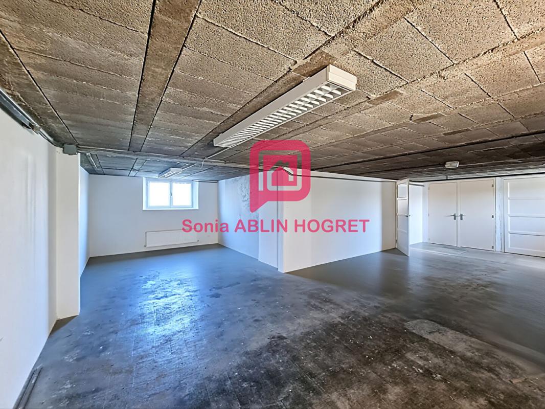 RENAZE Maison avec 3 chambres 7