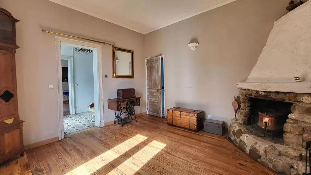 BAILLEAU-ARMENONVILLE MAISON Familiale de 220 M2 avec 5 chambres 2