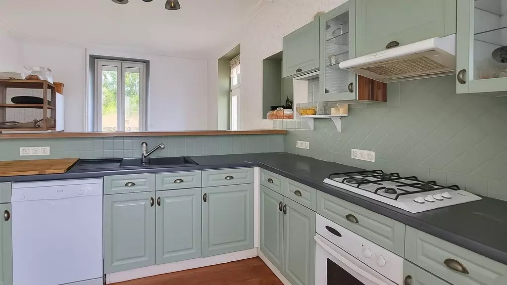 BAILLEAU-ARMENONVILLE MAISON Familiale de 220 M2 avec 5 chambres 6