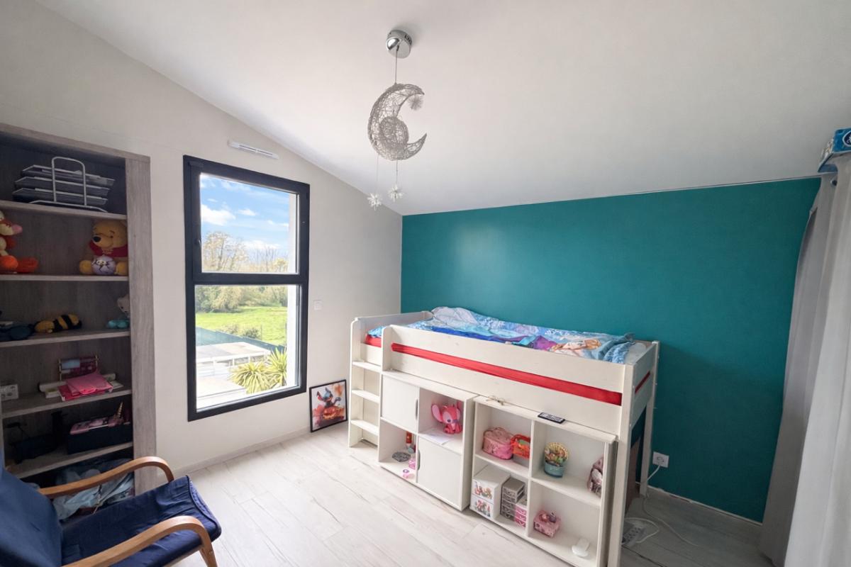 SALLES EXCLUSIVITE Maison Salles bourg 8 pièces 174 m2 garage piscine 13