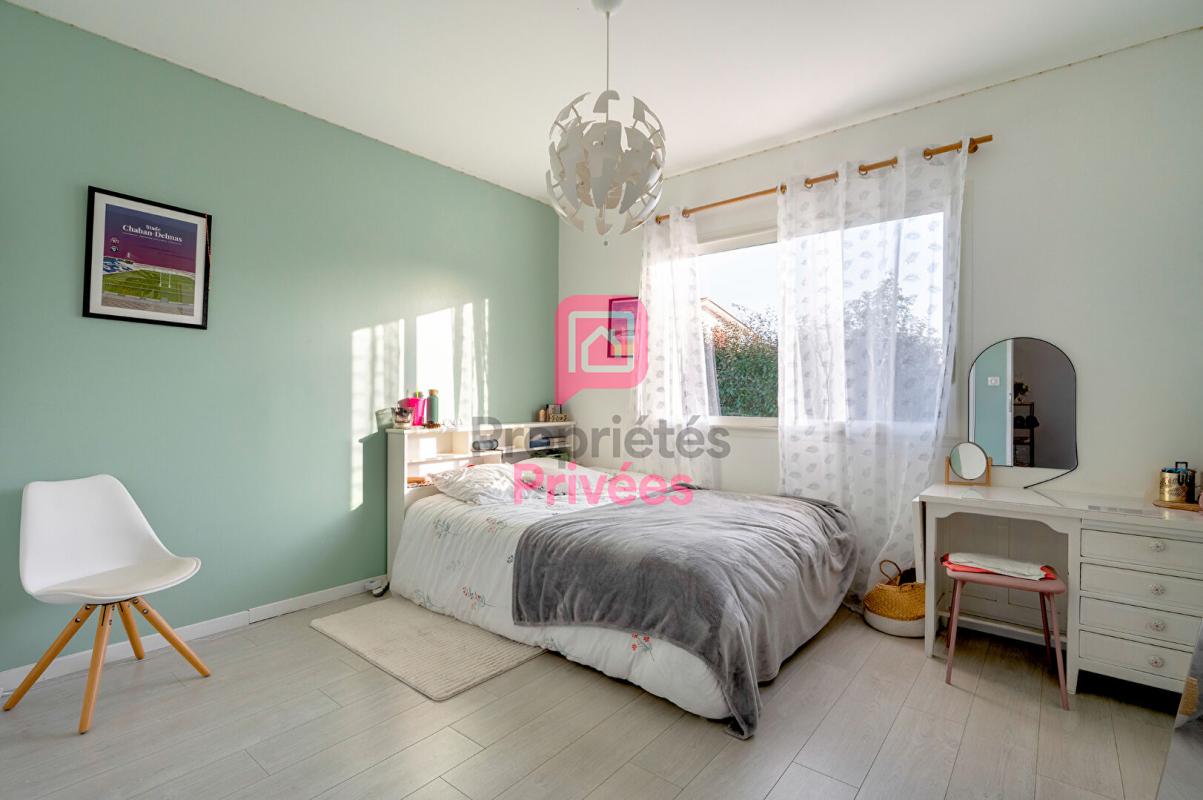 SAINT-LOUBES Maison familiale 175 m² - Piscine chauffée - Garage double - Saint-Loubès 10