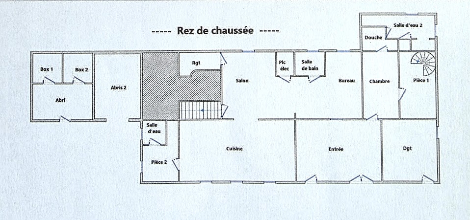 SAINTE-SCOLASSE-SUR-SARTHE Longère Ste Scolasse Sur Sarthe 3 chambres 184 m2 dépendances, 20 boxes 3