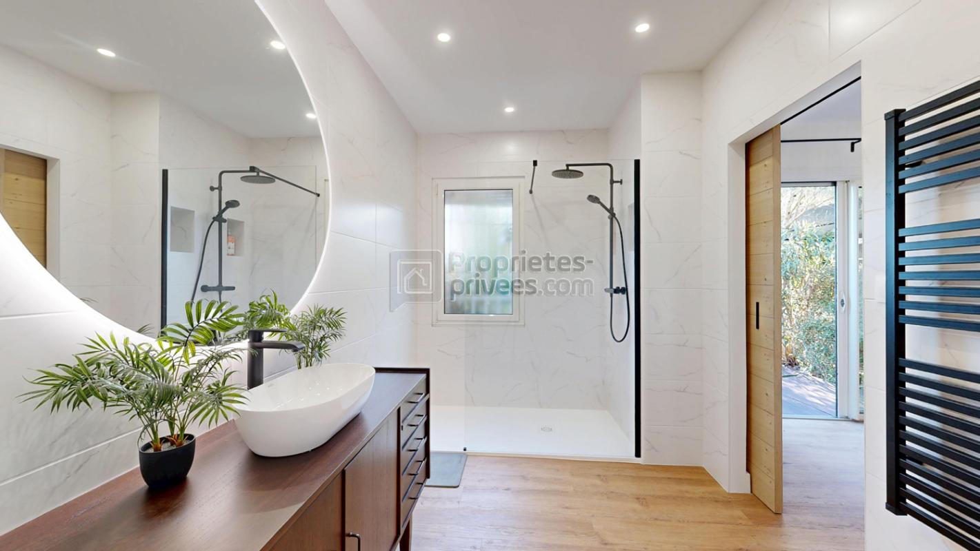 VIGOULET-AUZIL Maison d'architecte avec piscine, jacuzzi & terrain de pétanque 11