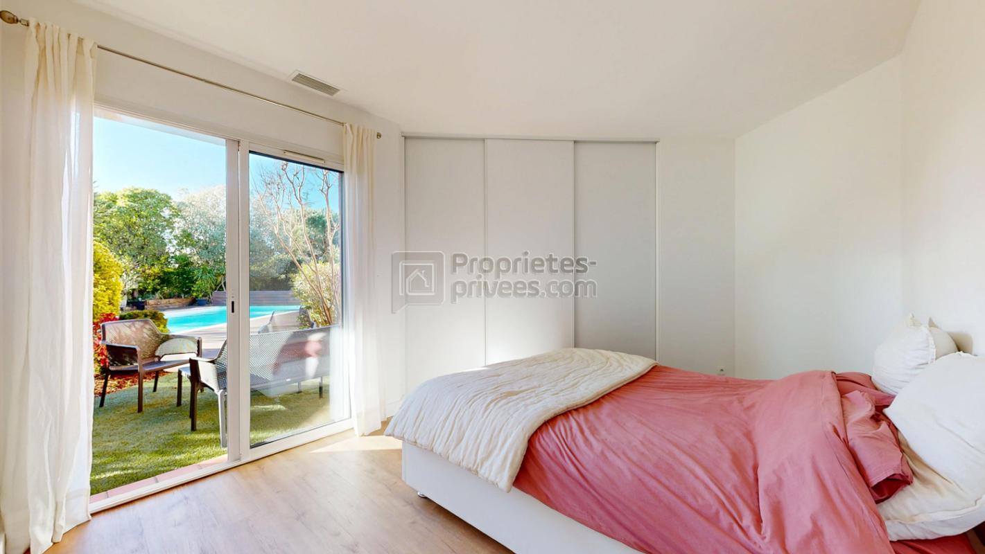 VIGOULET-AUZIL Maison d'architecte avec piscine, jacuzzi & terrain de pétanque 13