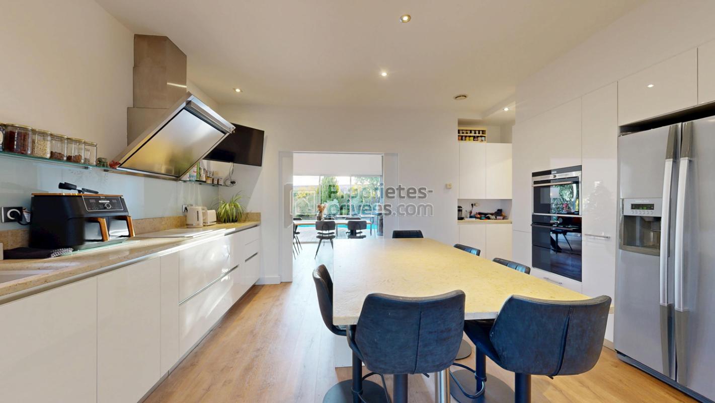 VIGOULET-AUZIL Maison d'architecte avec piscine, jacuzzi & terrain de pétanque 8