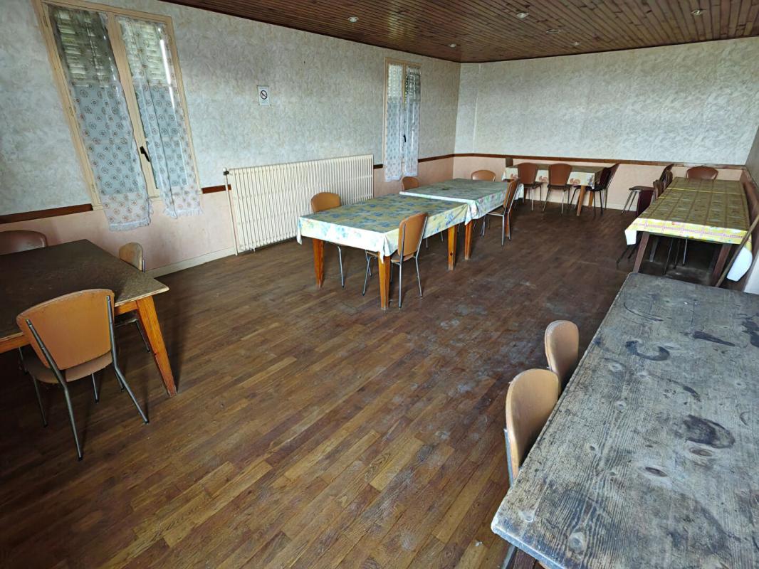 MONTIPOURET Exclu Vente interactive : très grande maison à rénover, Montipouret,10 pièces, 225 m2, multiples possibilités 3