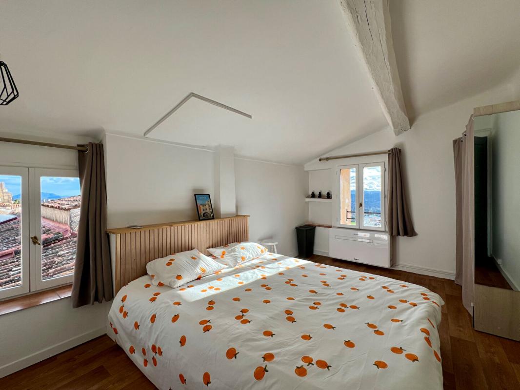 FAYENCE Charmant appartement 2 pièces meublé au coeur de Fayence 1