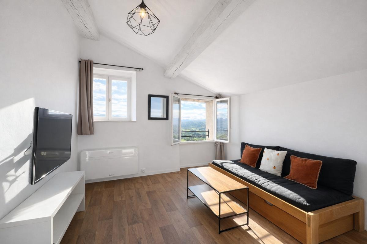 FAYENCE Charmant appartement 2 pièces meublé au coeur de Fayence 4