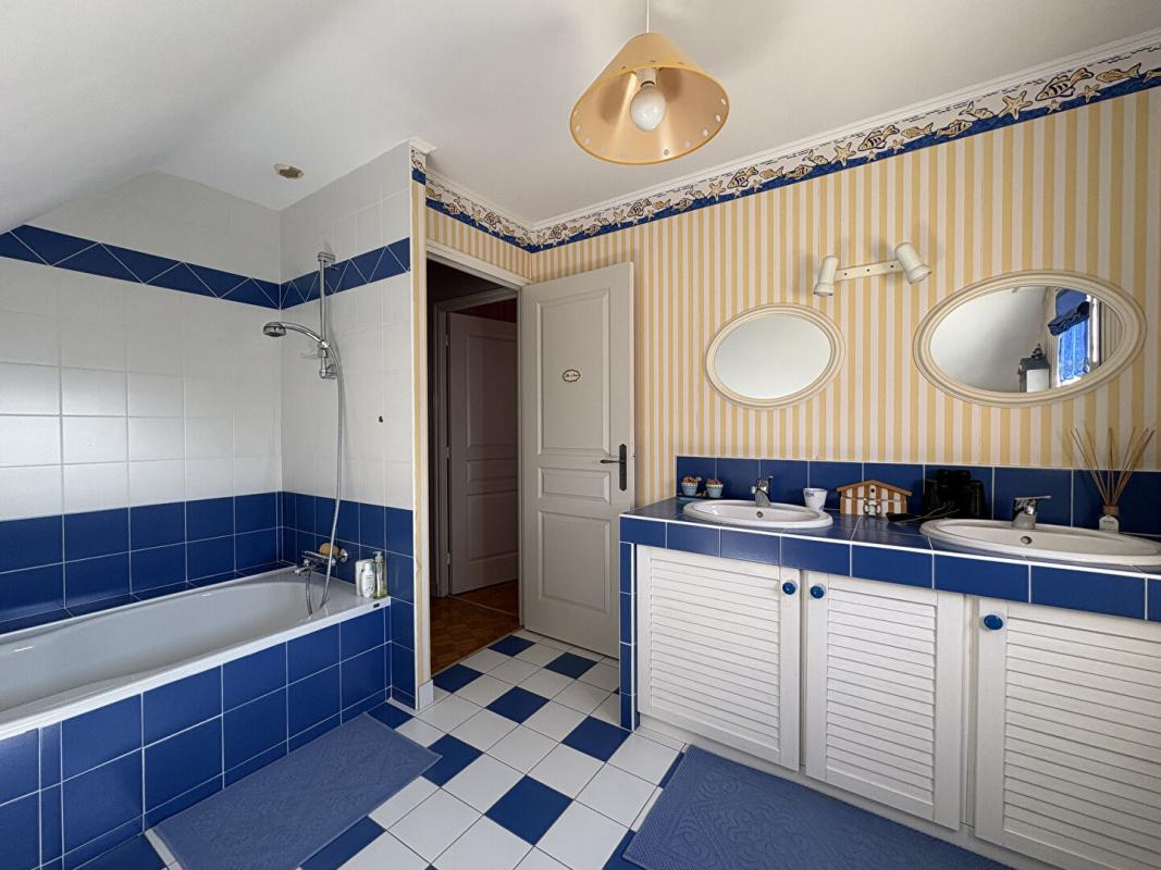 MOELAN-SUR-MER A vendre MOELAN SUR MER (29350) Maison 7 pièces 3 chambres 175 m2 11