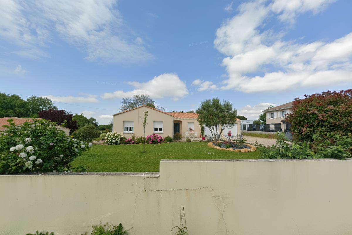 MOUGON-THORIGNÉ Maison plain-pied 118 m², 4 ch- 1 500 m² terrain-PAC 2022 -12 min Niort ? 79370 2