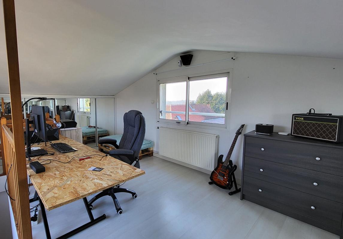 FAYET FAYET -CHARMANTE MAISON 4 CHAMBRES-JARDIN-GARAGE 16