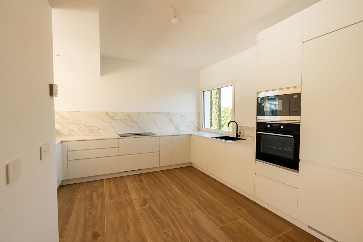 AIX-EN-PROVENCE Élégante villa contemporaine 5 suites 15