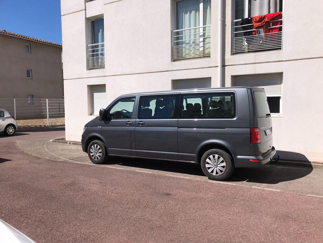 AVIGNON Place de Parking 2