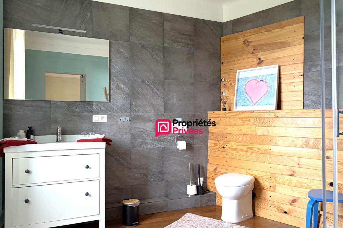 SAINT-PRIEST-DES-CHAMPS Maison T6 avec dépendances à vendre Saint Priest Des Champs de 200 m2 14