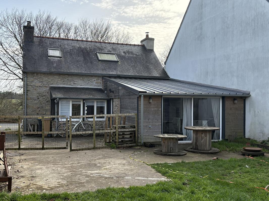 ROSPORDEN A vendre ROSPORDEN (29140) Maison 4 pièces 2 chambres 1 bureau 87 m2 15
