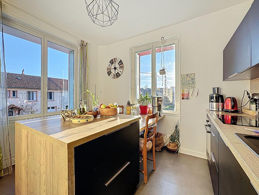 LANGOGNE Maison en Exclusivité  Langogne 8 pièce(s) 170 m2 4