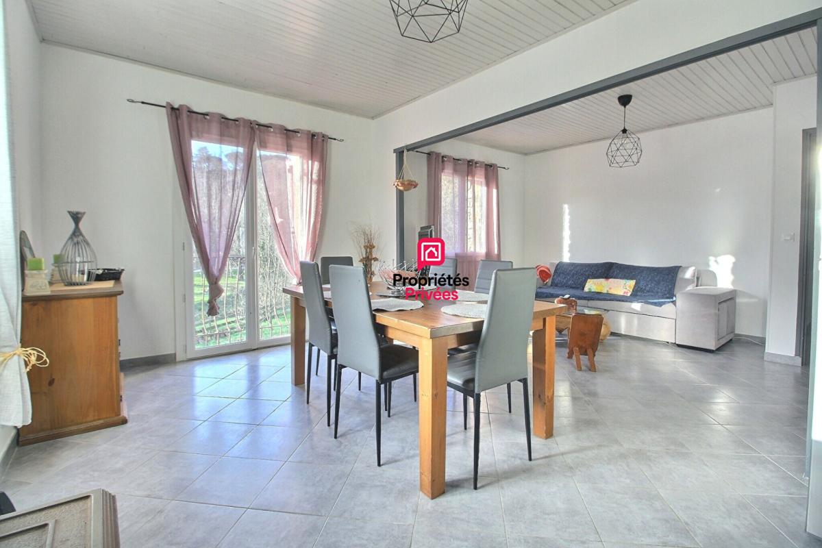 SAINT-HIPPOLYTE-DU-FORT Mas rénové 180 m² à Saint Hippolyte Du Fort 2