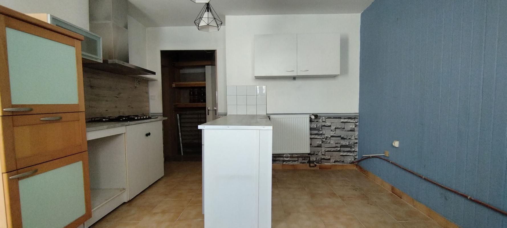 JOUHET Maison + studio indépendant  - Jouhet - 125 900  HAI 4