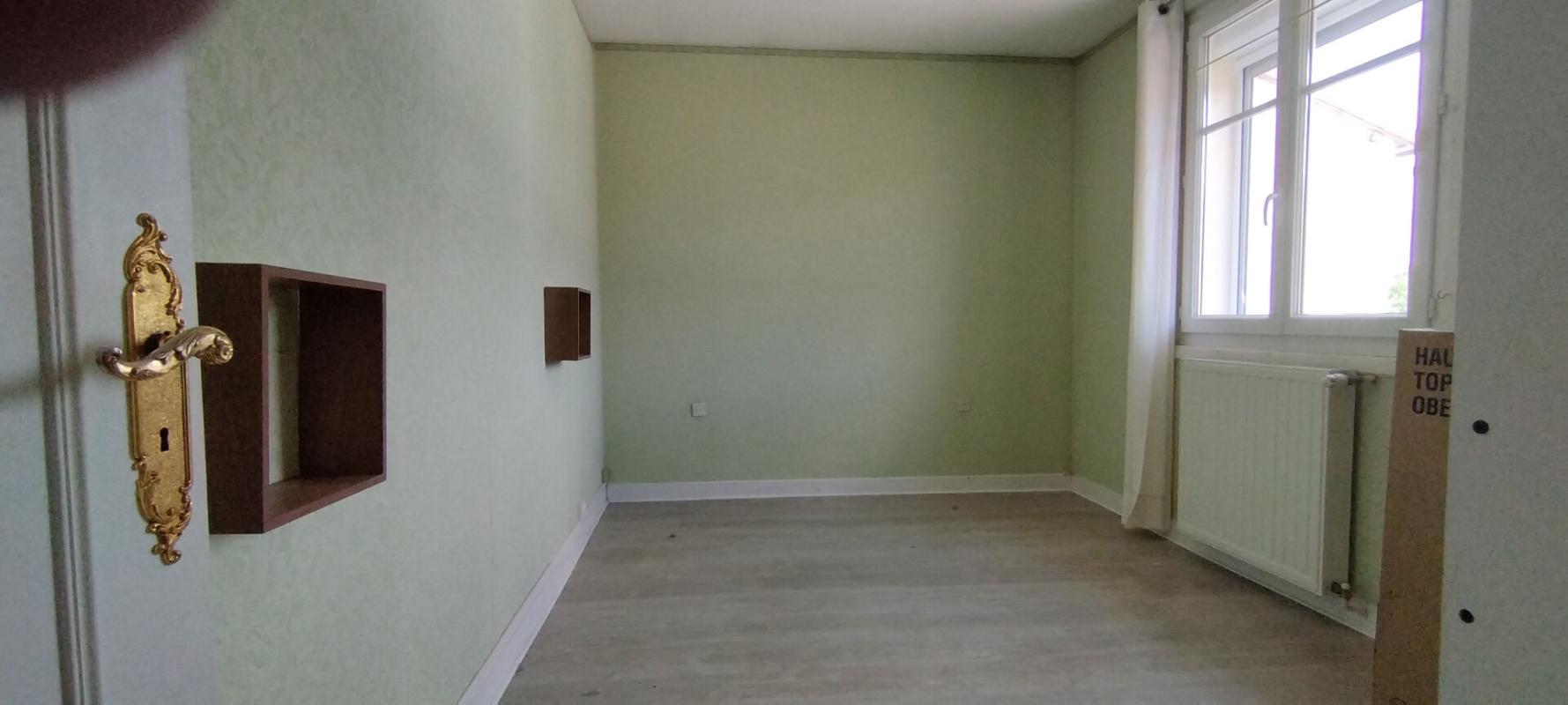 JOUHET Maison + studio indépendant  - Jouhet - 125 900  HAI 8