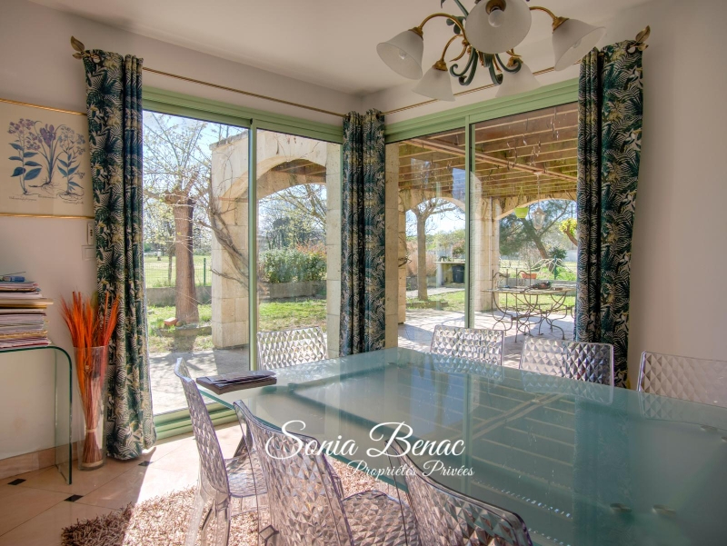 LEGUEVIN LEGUEVIN - Maison 6 pièces de 238 m2 - Dépendance de 180 m2 terrain de 6800 m2 10