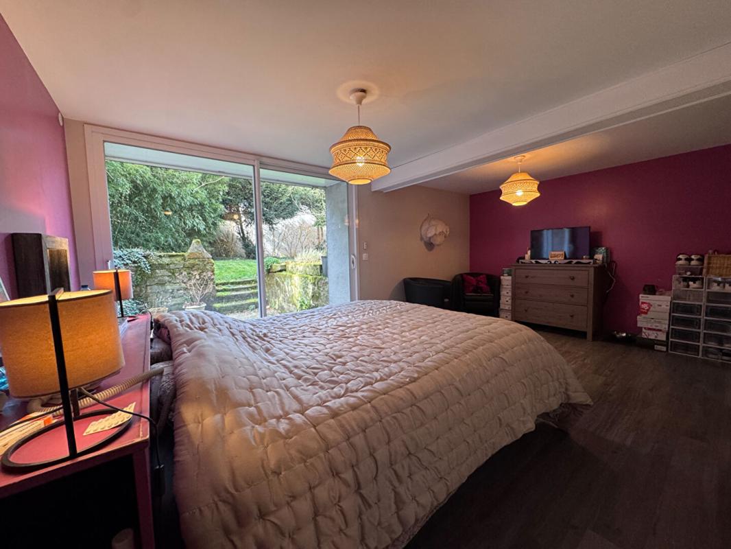 VAUBEXY Maison de caractère en parfait état avec grange attenante, terrasse et jardin 8