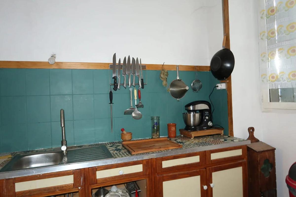 VARS-SUR-ROSEIX Maison de 5 pièces de 100 m² située à Vars-sur-Roseix 4