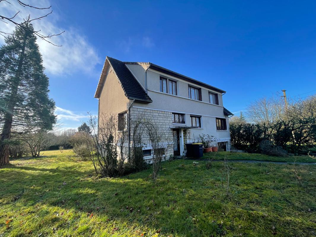 SAINT-MAURICE-SUR-AVEYRON Maison Saint-maurice-sur-aveyron 192 m2 1